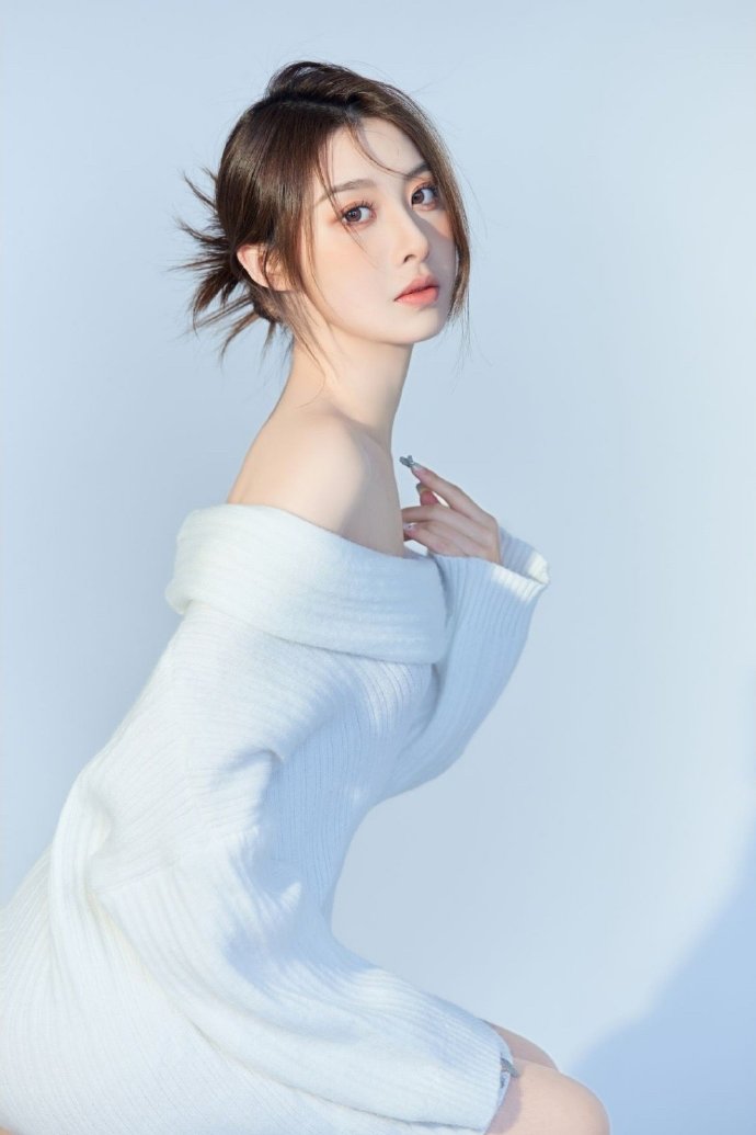 爱x死x机器人 封面